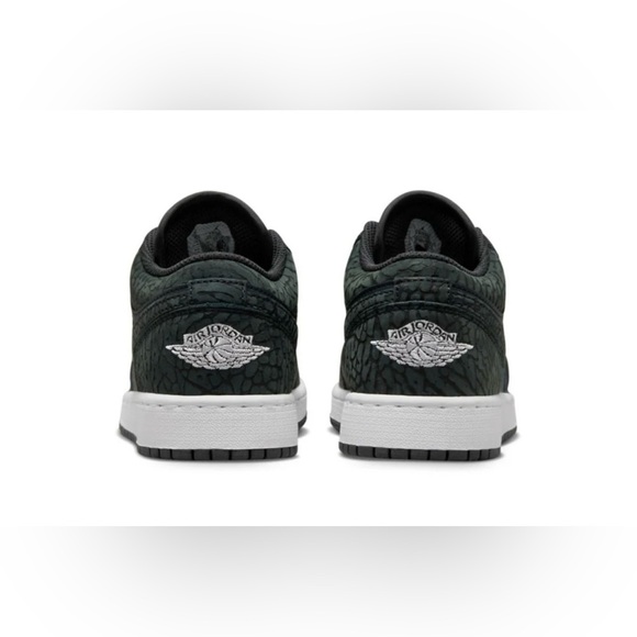 NIB!! Air Jordan 1 Low SE Sneaker - Off Noir/White/Black/Black - Picture 14 of 16